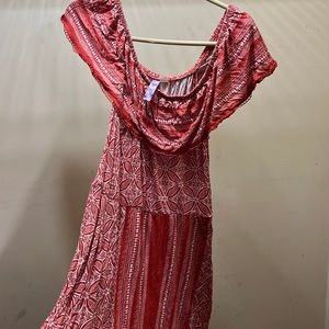 Pretty beach dress!